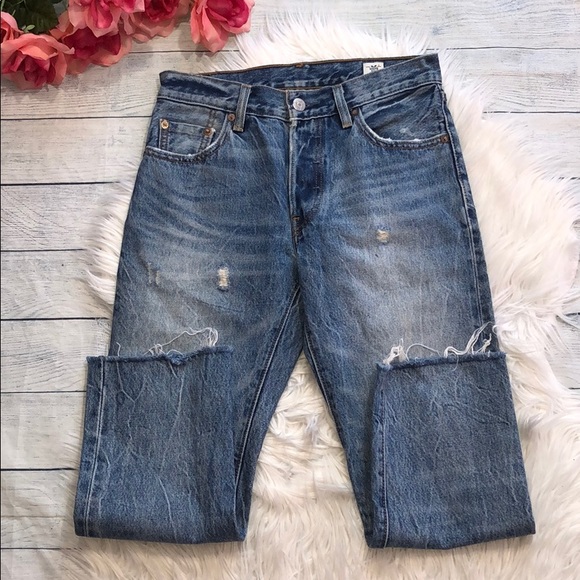 Levi's 501 White Oak Button Fly Selvedge Jeans - Picture 2 of 15